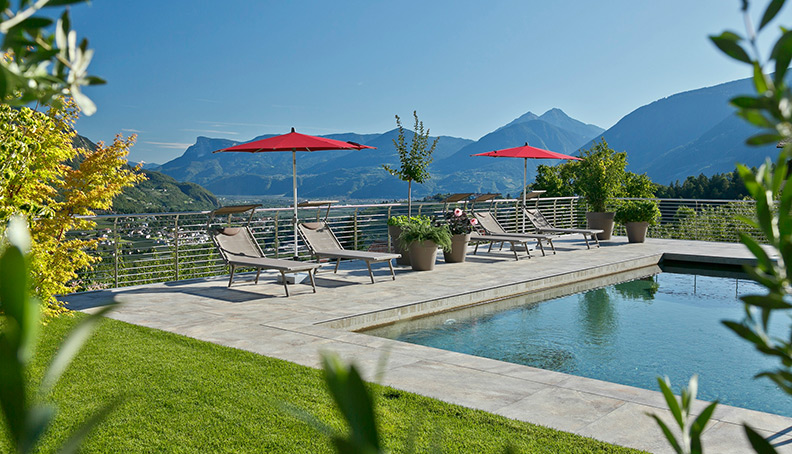 Farm with pool in Kuens/Caines near Merano
